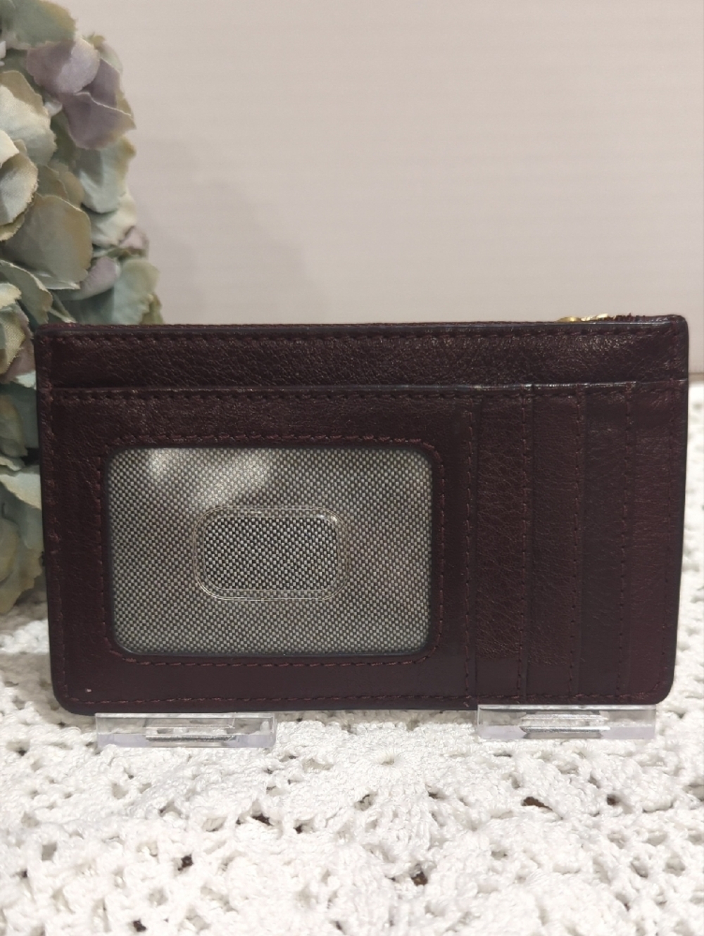 Fossil Leather Card Wallet in Deep Wine with Gold Hardware - Picture 2 of 7